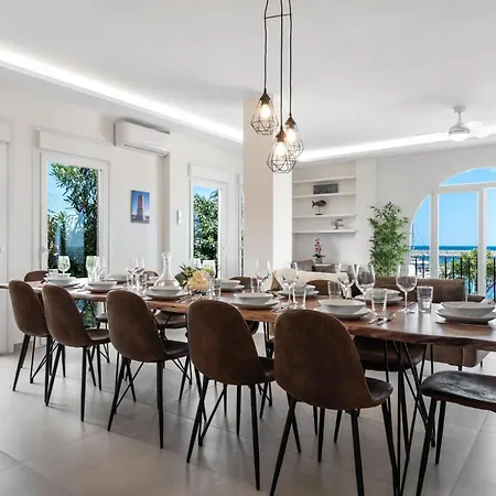 Belgravia Club 埃斯特波纳