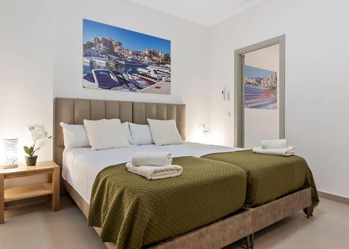 Belgravia Club * 埃斯特波纳